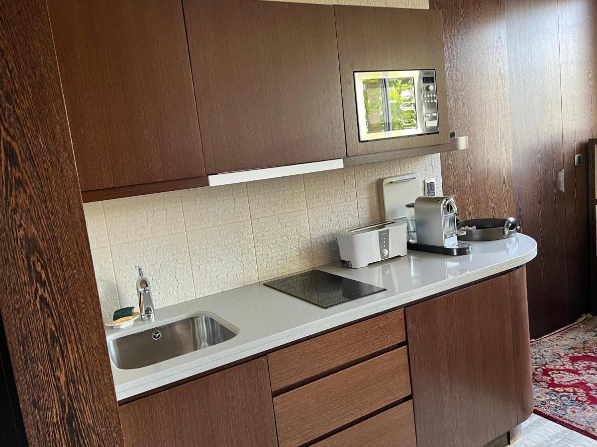 Studio Dans Le Quartier Luxe Neuilly-sur-Seine Bagian luar foto