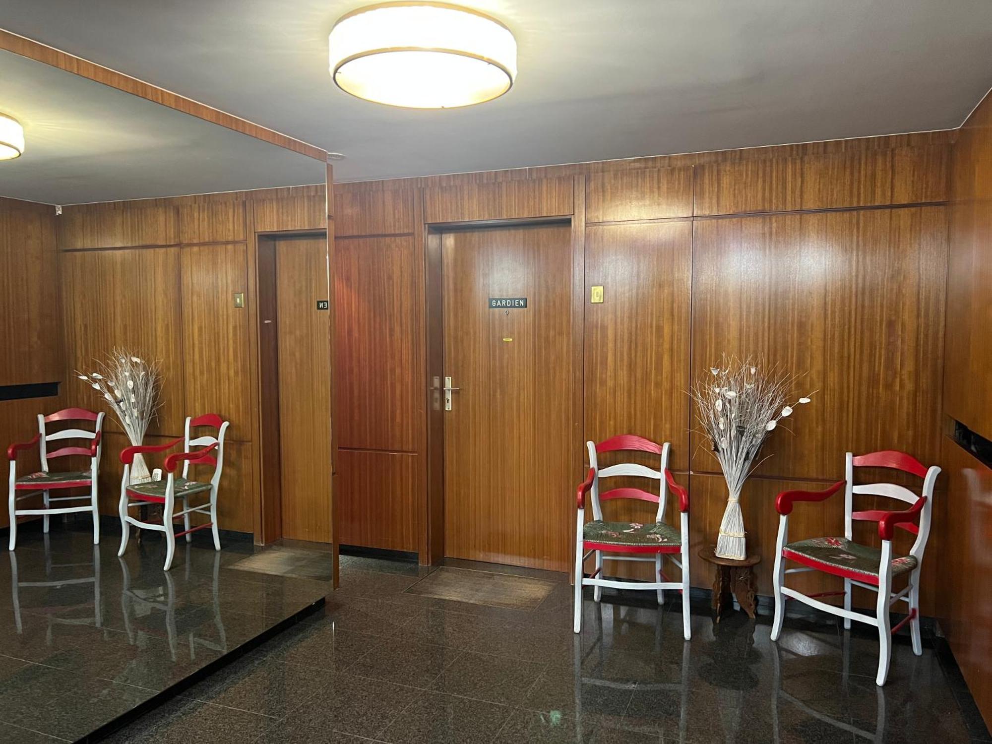 Studio Dans Le Quartier Luxe Neuilly-sur-Seine Bagian luar foto