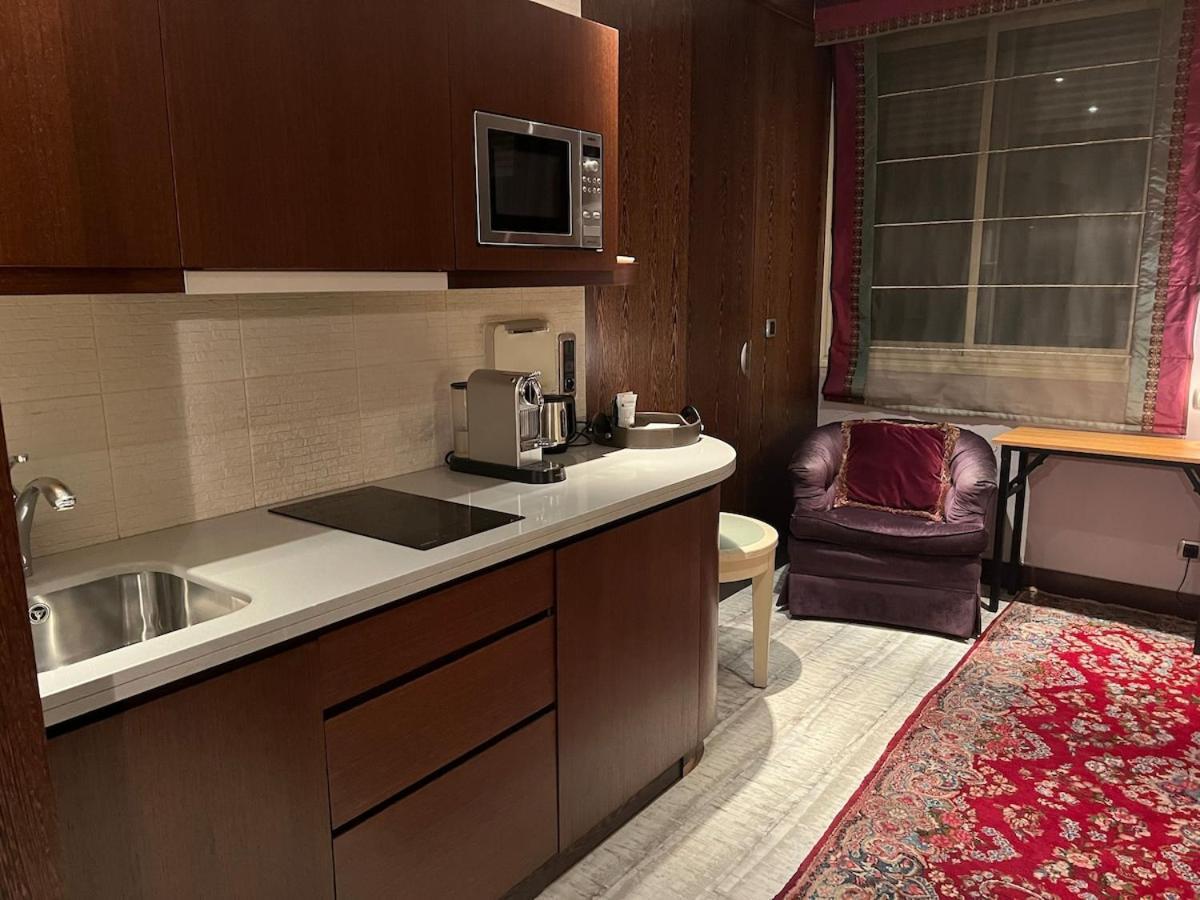 Studio Dans Le Quartier Luxe Neuilly-sur-Seine Bagian luar foto