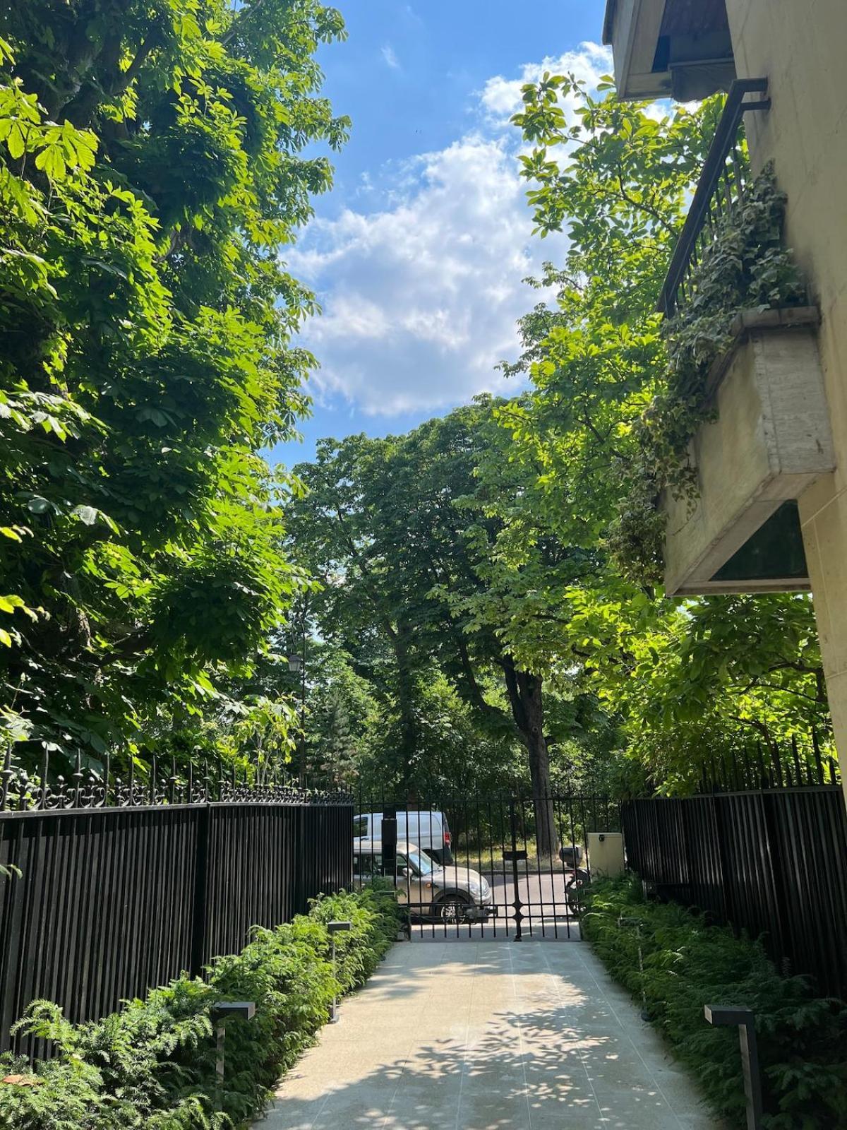 Studio Dans Le Quartier Luxe Neuilly-sur-Seine Bagian luar foto